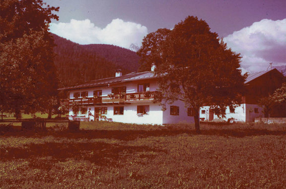 Dankllehen,-Juli-1979-mit-Obstgarten